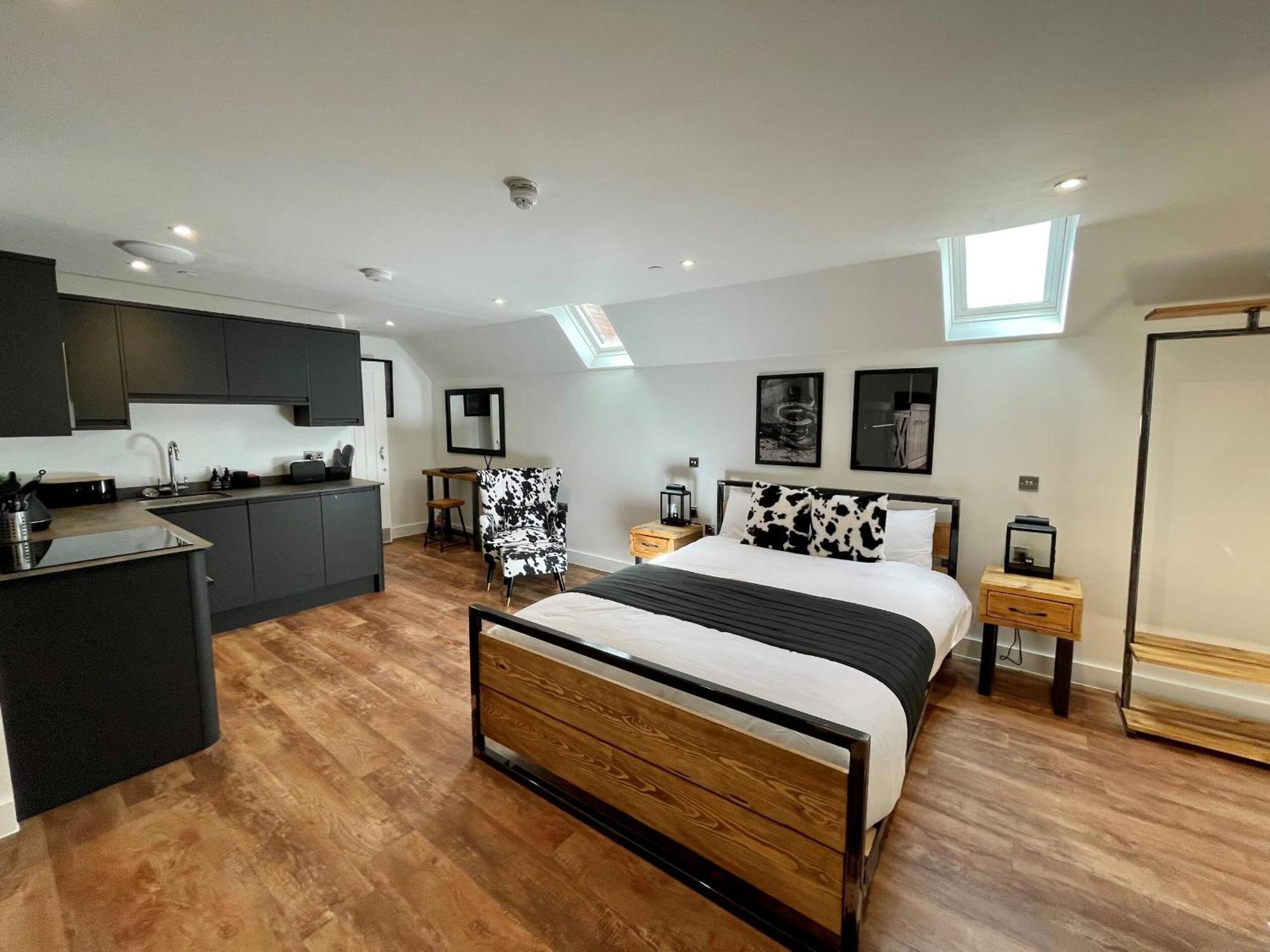 Booking Urban At Stisted Braintree Phòng bức ảnh